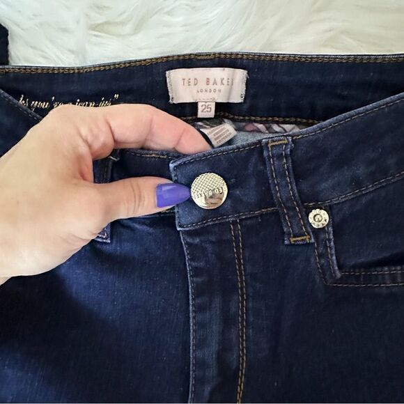 ᴇᴜᴄ ᴛᴇᴅ ʙᴀᴋᴇʀ ᴄʀᴏᴘᴘᴇᴅ ᴍɪᴅ-ʀɪꜱᴇ ᴅᴇɴɪᴍ - Picture 6 of 16